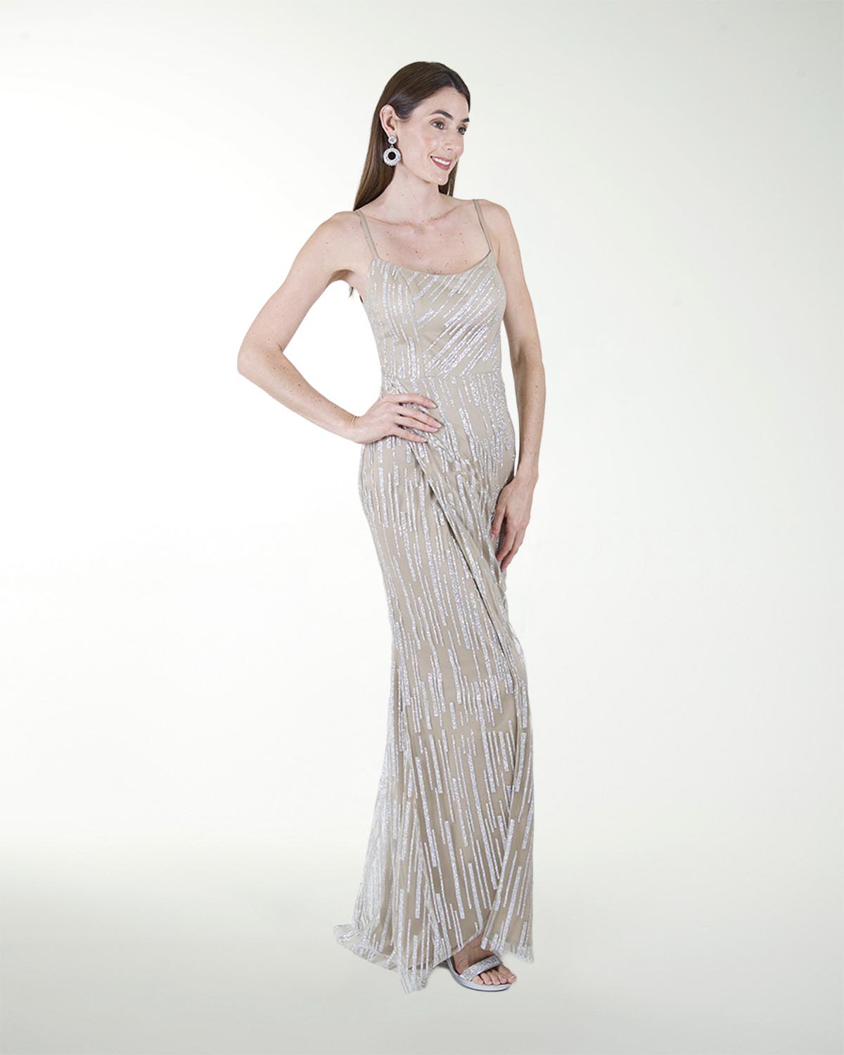 VESTIDO CL ENTALLADO CON ABERTURA